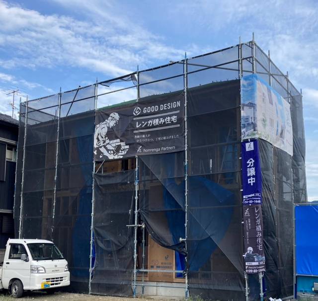 高知県高知市朝倉本町 3LDK 新築2階建て テラス&2階バルコニーつき、ファミリークロゼットあり、パントリー有りの収納たっぷり住宅